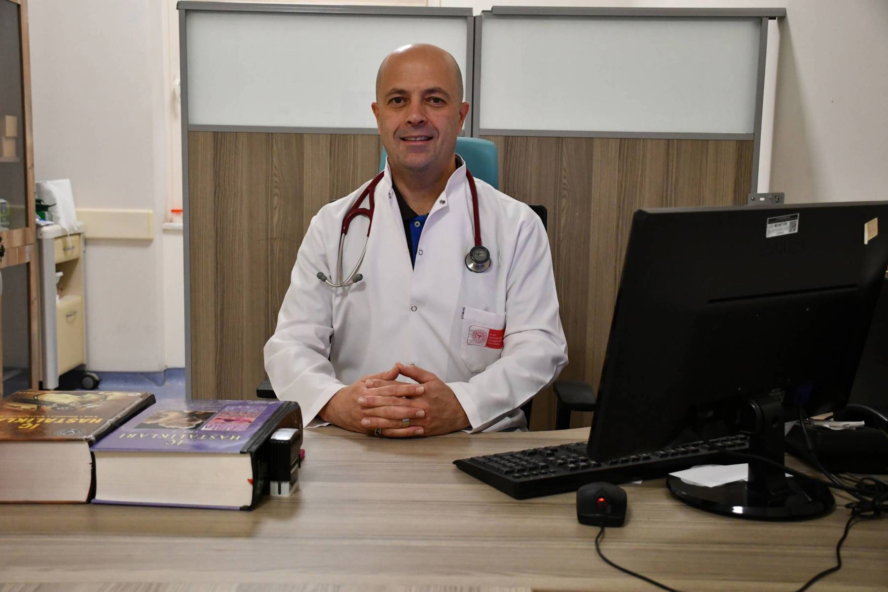 DİYABETİK RETİNOPATİDE DÜZENLİ GÖZ KONTROLLERİ İLE KÖRLÜK ÖNLEYEBİLİR