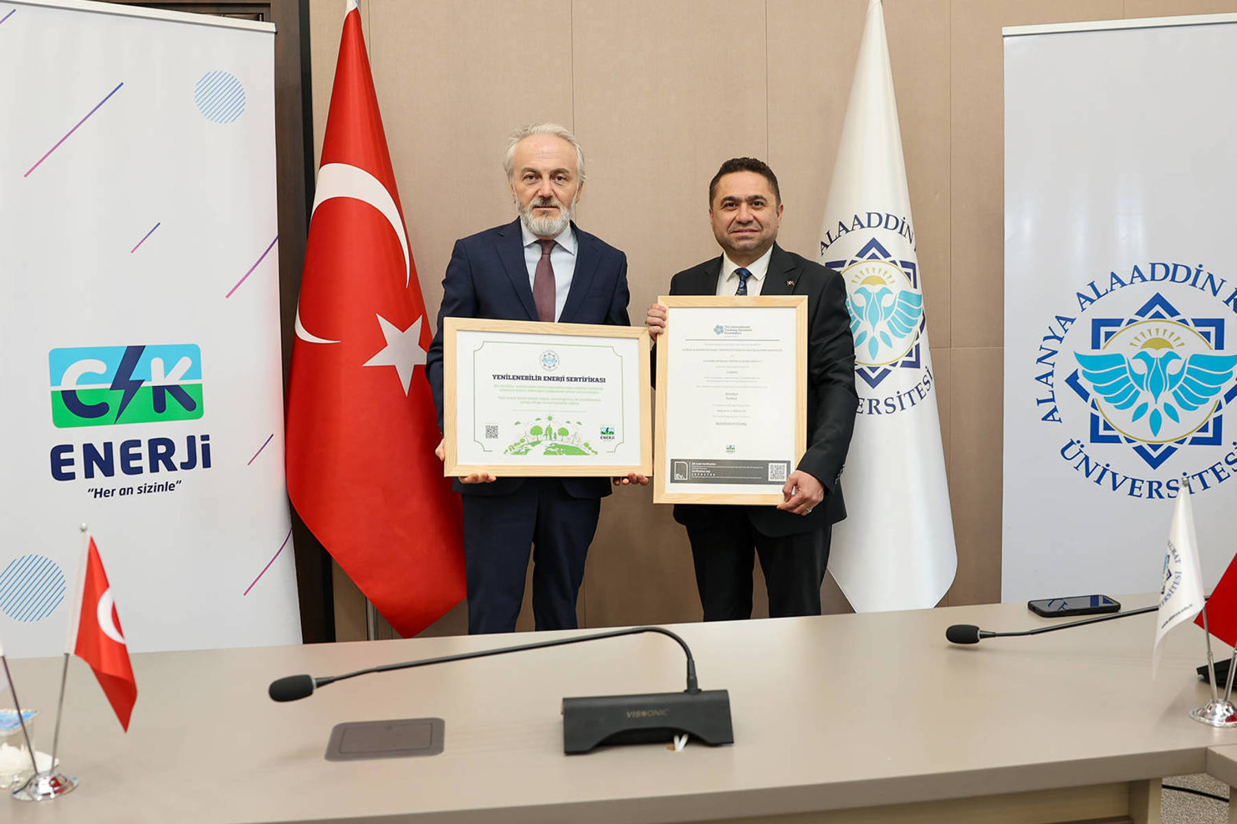 ALKÜ, YEŞİL ENERJİDE TÜRKİYE’NİN İLK ÜNİVERSİTESİ OLDU