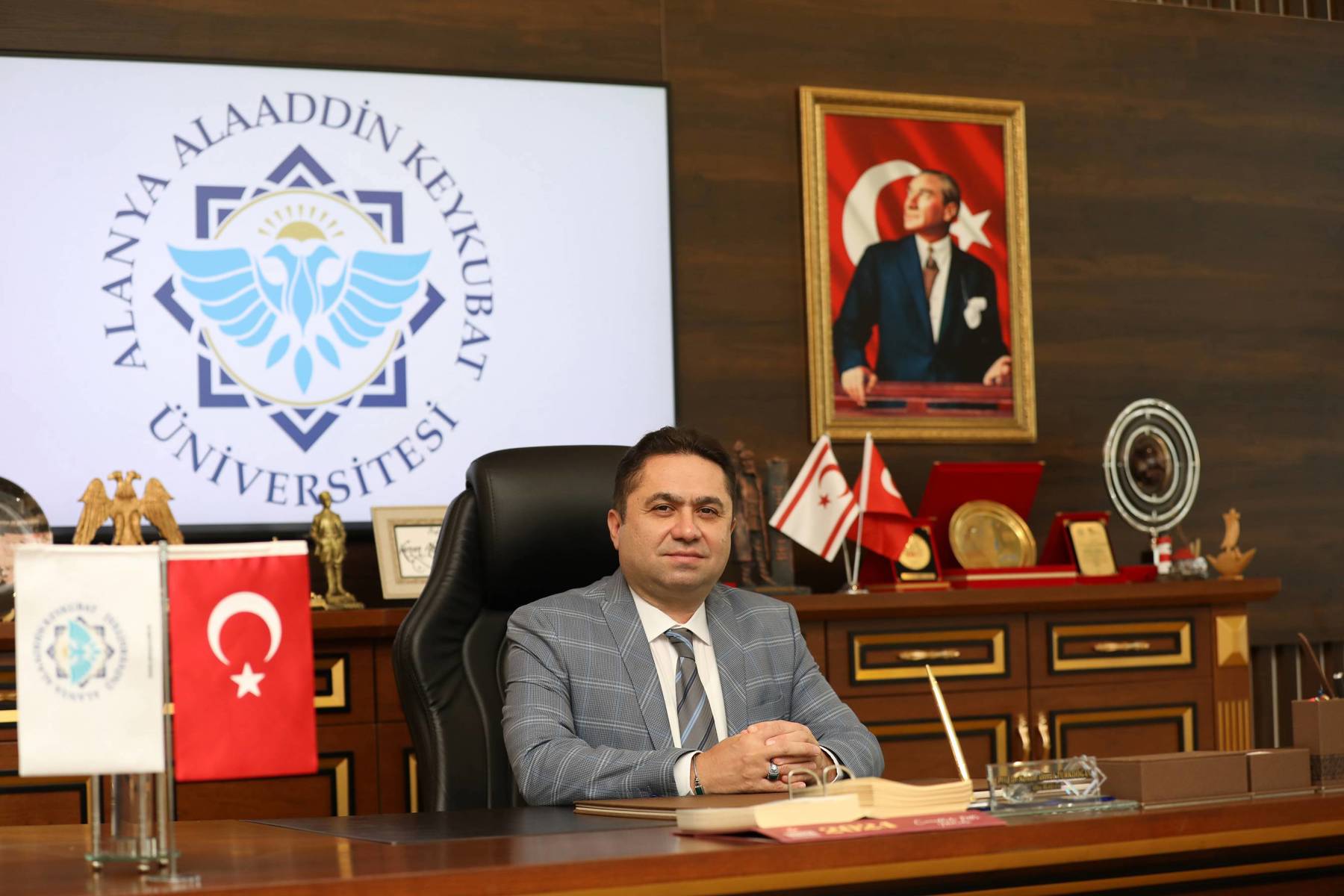 REKTÖR TÜRKDOĞAN: “ÇOCUKLAR MİLLETİN UMUDUDUR”